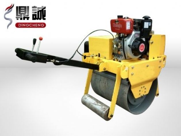 點擊查看詳細信息<br>標題：重型手扶式單鋼輪壓路機 閱讀次數：13418