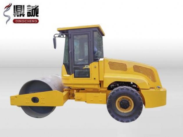 點擊查看詳細信息<br>標題：6噸單鋼輪振動壓路機 閱讀次數：13381